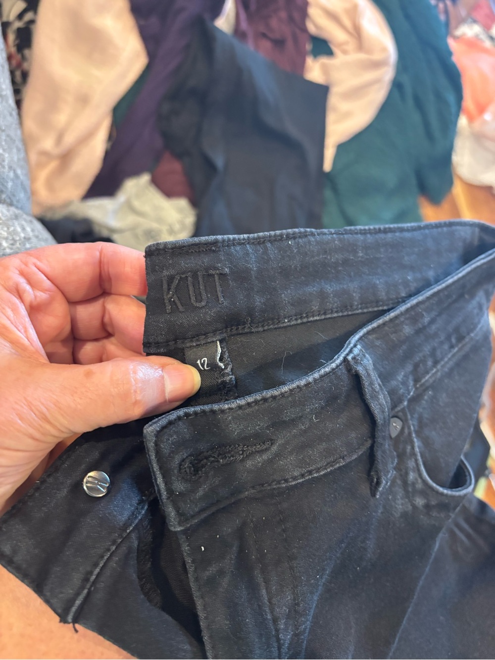 Kut from the Kloth Women’s Straight Leg Jeans - Washed Black